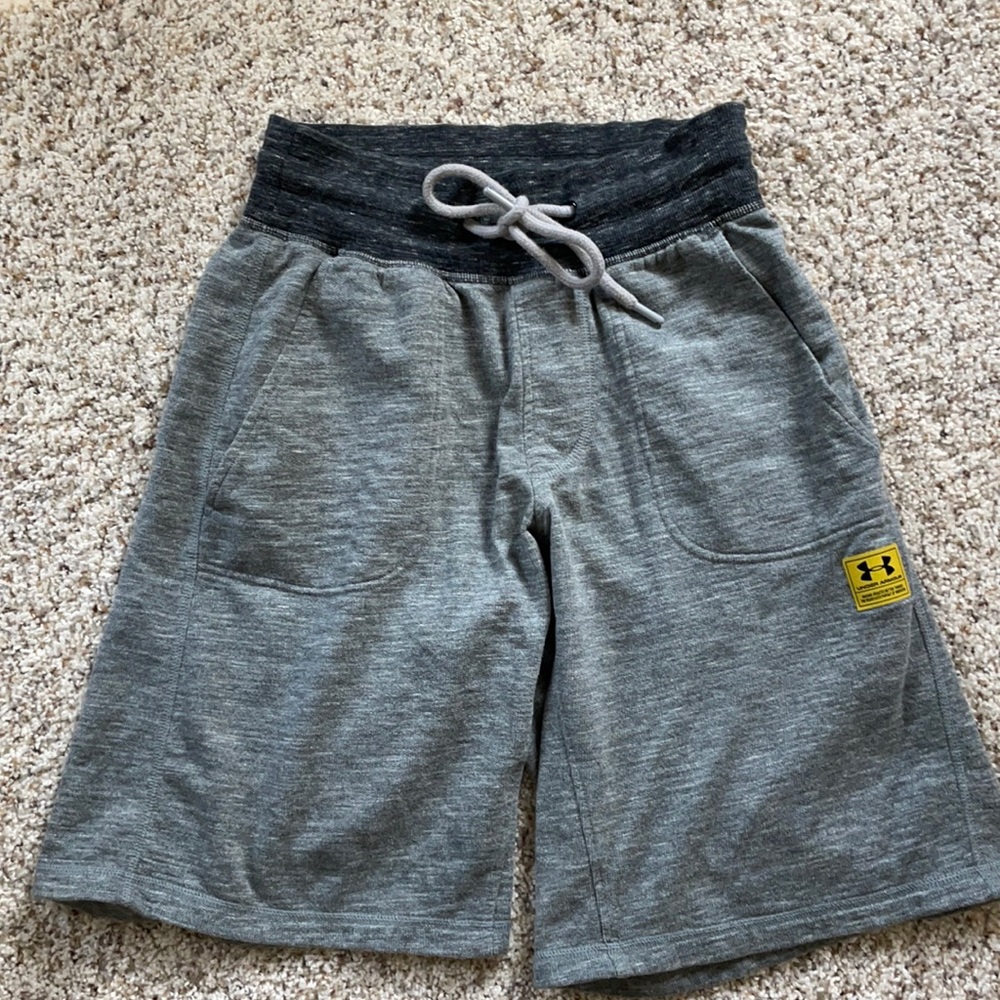 Men’s under Armour shorts